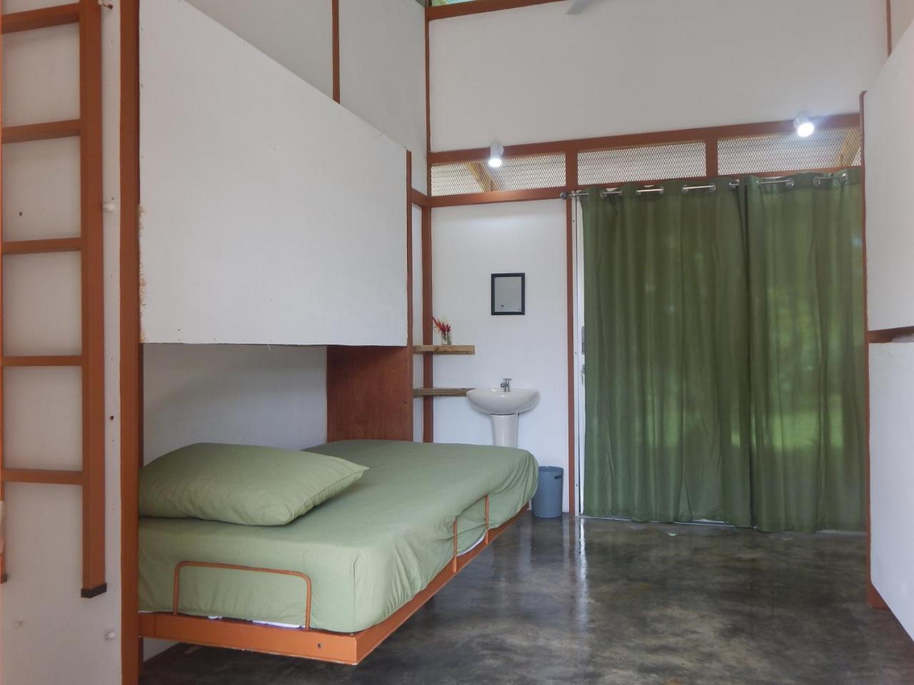 Karandi Hostel Uvita Luaran gambar